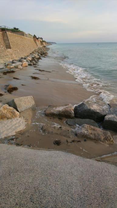 Gite La Mer, A La Campagne En Normandie, Proche Du Mont St Michel Lolif المظهر الخارجي الصورة